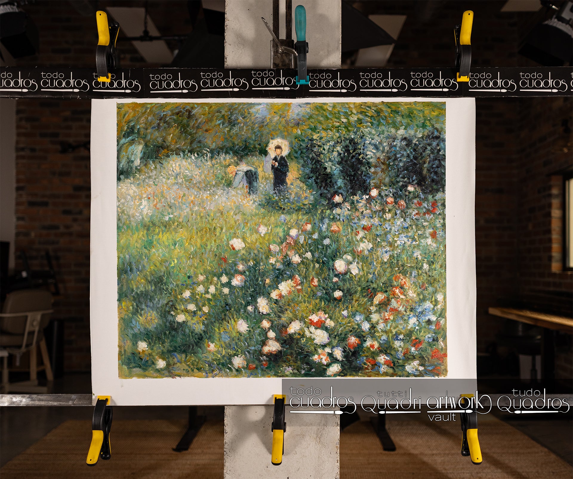 Frau mit Sonnenschirm in einem Garten, Renoir